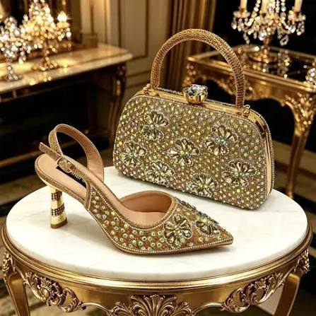 Sac à main avec chaussure — vue 2